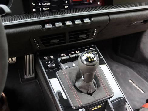 Used 2026 Porsche 911 GT3 RWD image 19