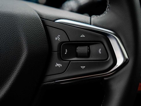 New 2026 Chevrolet Trax ACTIV w/ Sunroof Package image 27