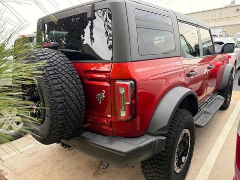 Used 2023 Ford Bronco Badlands AWD/4WD image 3