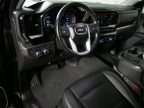 Used 2023 GMC Sierra 1500 SLT AWD/4WD image 13