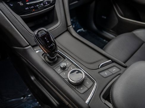 Used 2024 Cadillac XT5 Premium Luxury image 12