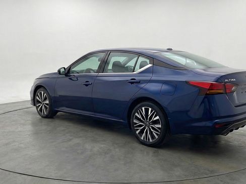 Used 2025 Nissan Altima 2.5 SV image 6