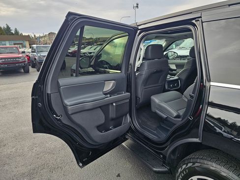 New 2025 Ford Expedition Active AWD/4WD image 16