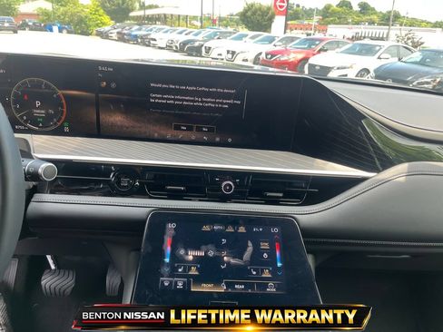 Used 2025 INFINITI QX80 Autograph AWD/4WD image 17