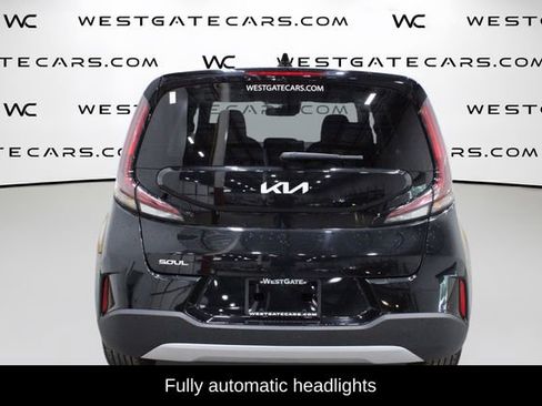 Used 2023 Kia Soul LX image 7