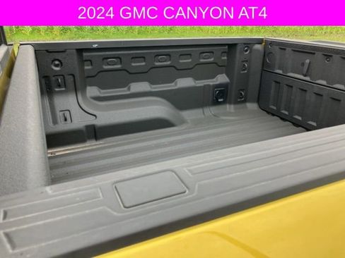 Used 2024 GMC Canyon AT4 AWD/4WD image 18