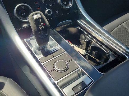 Used 2020 Land Rover Range Rover Sport HST image 26