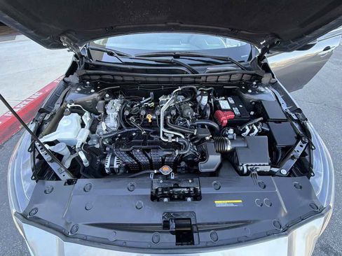 Used 2024 Nissan Altima 2.5 S FWD image 25