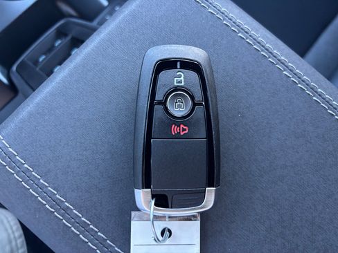 New 2025 Ford Bronco Base 4-Door 4X4 image 24