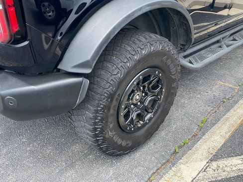 Used 2023 Ford Bronco Wildtrak AWD/4WD image 16
