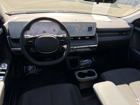 Used 2024 Hyundai Ioniq 5 SE image 7