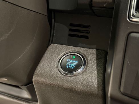 Used 2021 Ford Expedition Limited RWD image 15