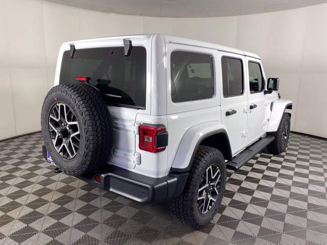 New 2027 Jeep Wrangler Unlimited Sahara AWD/4WD image 7