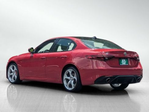 Used 2019 Alfa Romeo Giulia Ti Sport w/ Quick Order Package 22S Sport AWD/4WD image 6