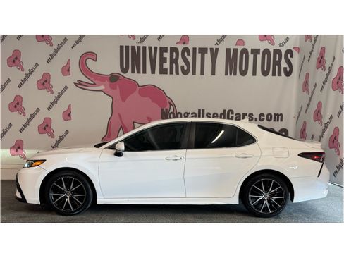 Used 2021 Toyota Camry SE FWD image 8