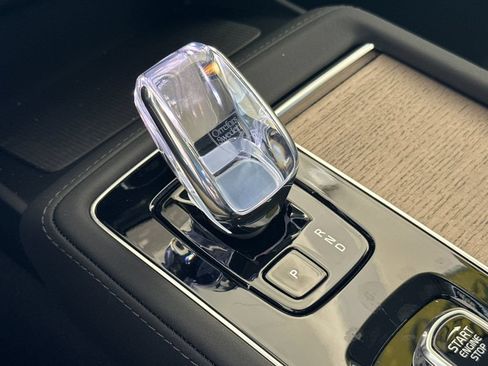 New 2026 Volvo XC90 T8 Plus AWD/4WD image 22