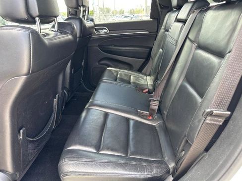 Used 2021 Jeep Grand Cherokee Limited AWD/4WD image 10