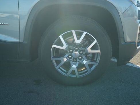 Used 2023 GMC Acadia SLT image 46