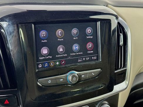 Used 2022 Chevrolet Traverse LS image 33