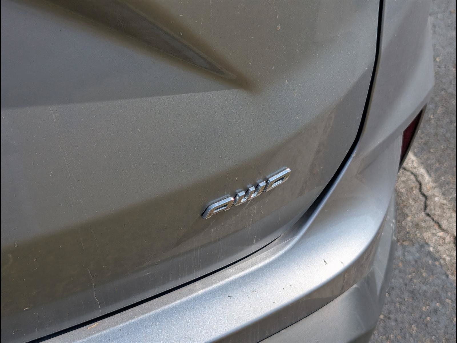 Used 2024 Ford Edge Titanium AWD/4WD image 6