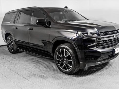Used 2021 Chevrolet Suburban RST AWD/4WD image 11