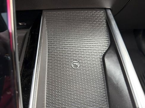 Certified 2025 Cadillac Escalade ESV Premium Luxury w/ Touring Package image 34