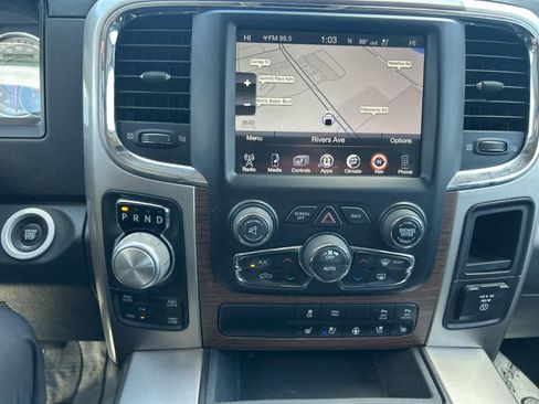 Used 2017 RAM 1500 Laramie w/ Convenience Group image 11