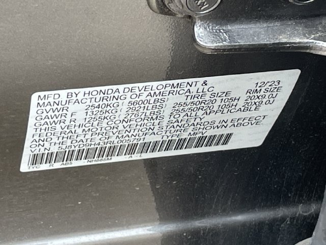 Used 2024 Acura MDX w/ Technology Package FWD image 32