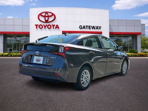 Used 2019 Toyota Prius LE AWD/4WD image 4