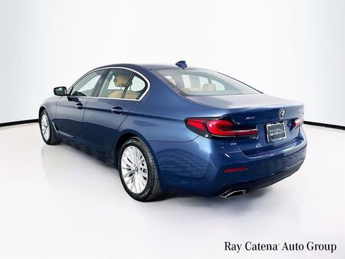 Used 2023 BMW 530i xDrive w/ Premium Package image 5