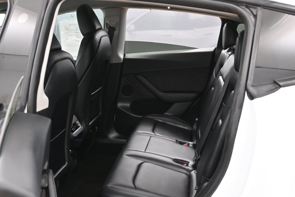 Used 2025 Tesla Model Y Performance AWD/4WD image 27