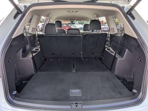 Used 2025 Volkswagen Atlas SE FWD image 29