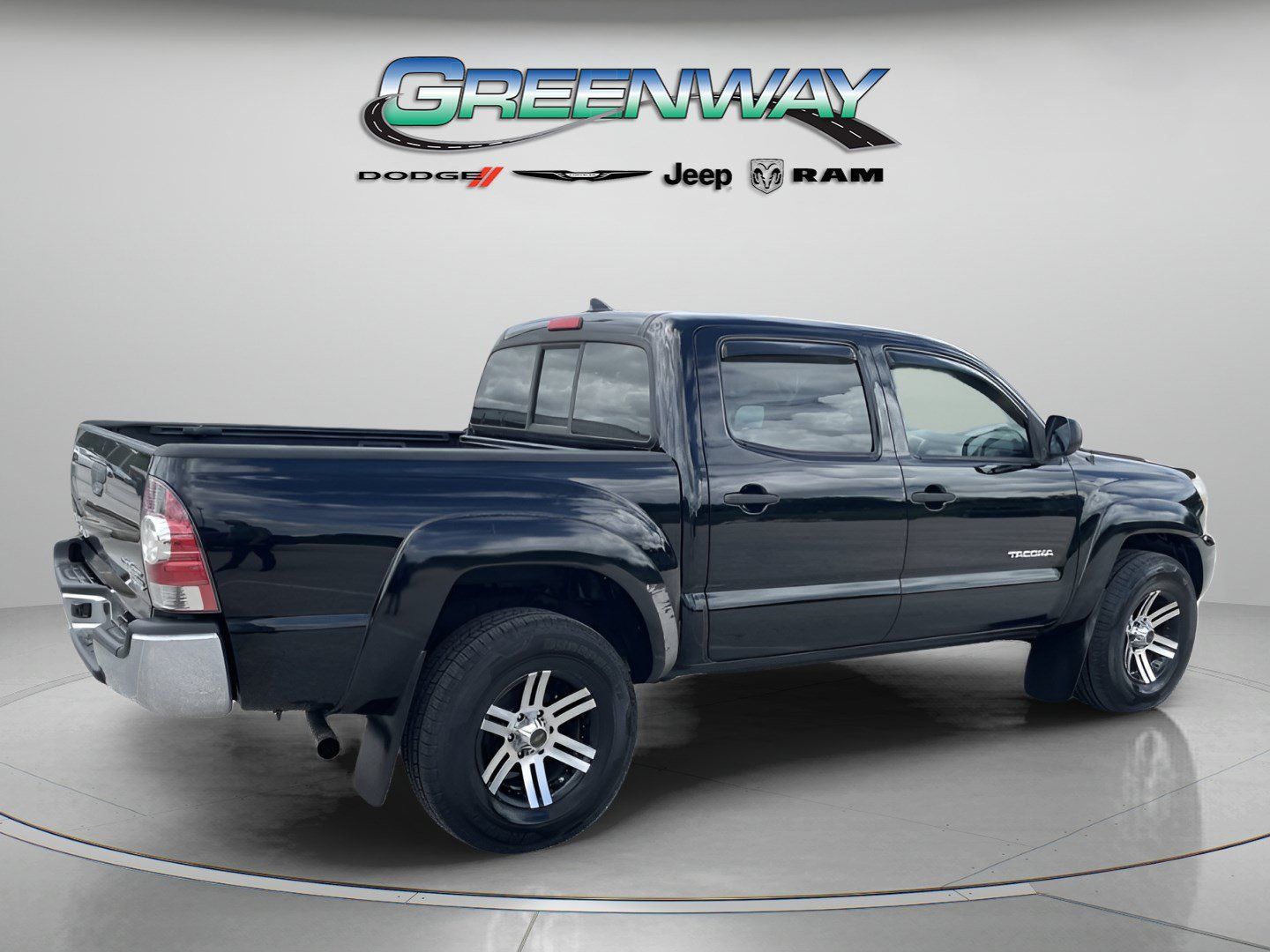 Used 2012 Toyota Tacoma PreRunner w/ SR5 Pkg RWD image 4