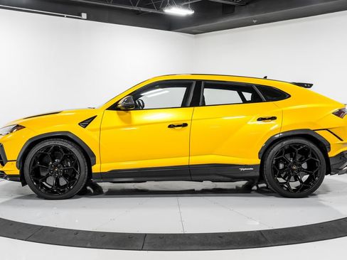 Used 2023 Lamborghini Urus Performante AWD/4WD image 6