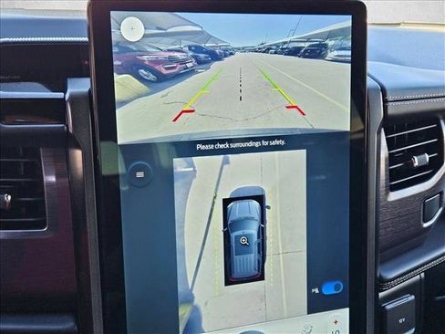 Used 2022 Ford Expedition Platinum image 14