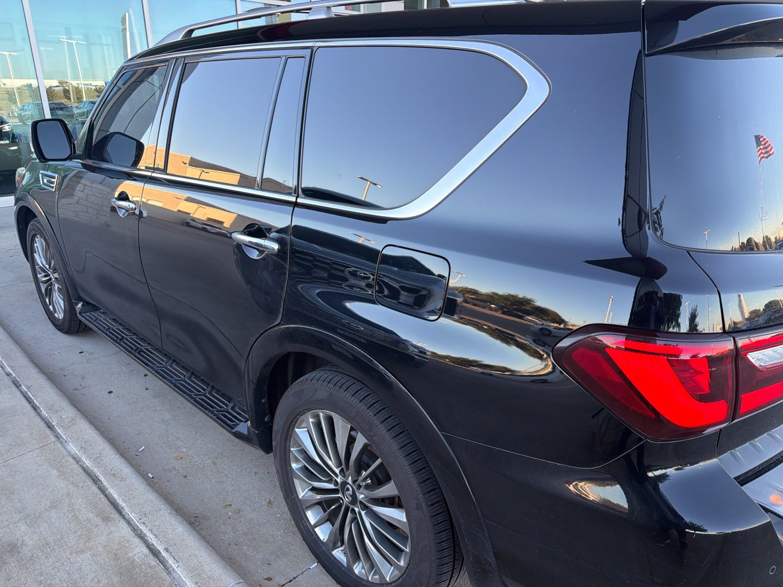Used 2021 INFINITI QX80 Sensory w/ Cargo Package RWD image 16