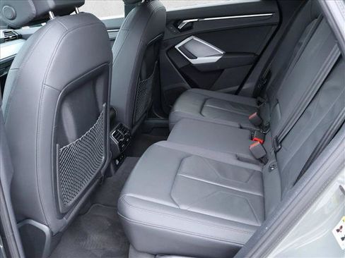 Used 2023 Audi Q3 2.0T Premium w/ Convenience Package AWD/4WD image 24
