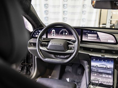 Used 2024 Lucid Air Touring image 36