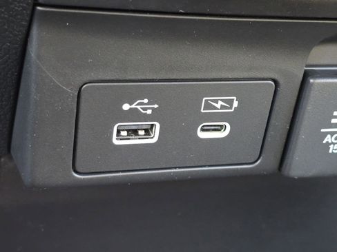 New 2026 Honda Odyssey Touring image 5