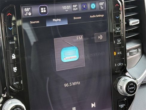 Used 2025 RAM 1500 Laramie w/ Laramie Southwest Edition image 19