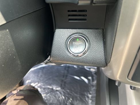 Used 2015 Ford F150 Lariat AWD/4WD image 18