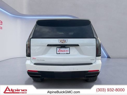 Used 2025 Cadillac Escalade Sport Platinum image 4