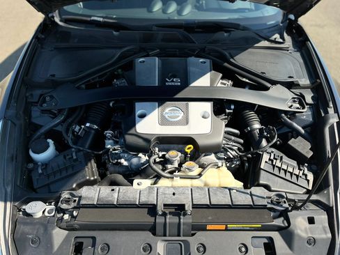 Used 2014 Nissan 370Z Coupe w/ Sport Package RWD image 16