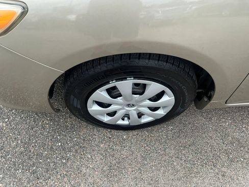 Used 2010 Toyota Corolla LE FWD image 12