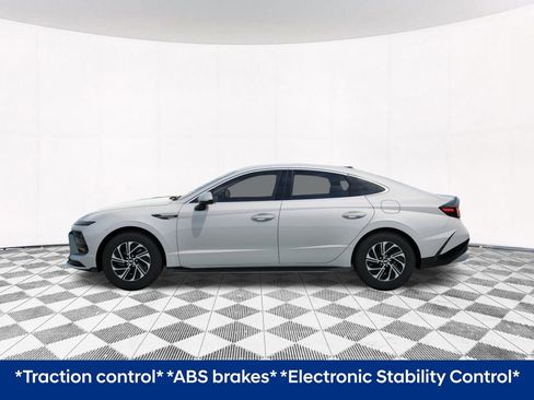 New 2026 Hyundai Sonata Blue FWD image 5