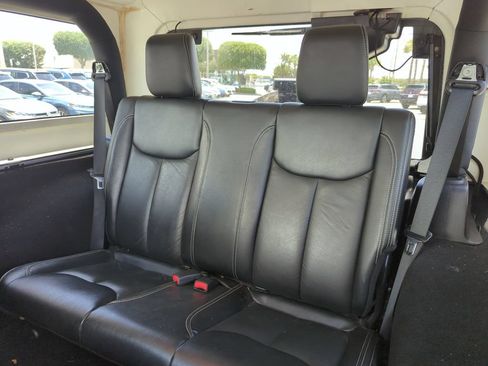 Used 2016 Jeep Wrangler Rubicon AWD/4WD image 29