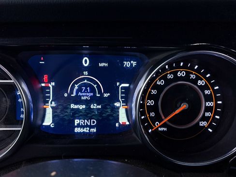 Used 2020 Jeep Wrangler Unlimited Sahara AWD/4WD image 26