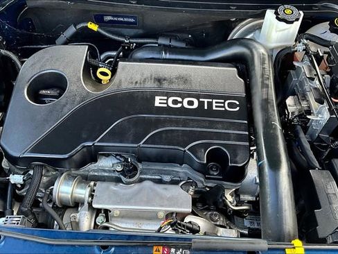 Used 2021 Chevrolet Equinox LT image 28