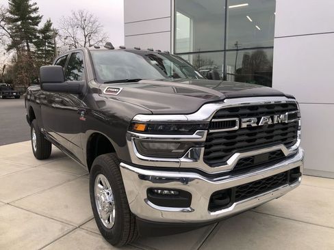 New 2026 RAM 2500 Tradesman w/ Chrome Appearance Group AWD/4WD image 7