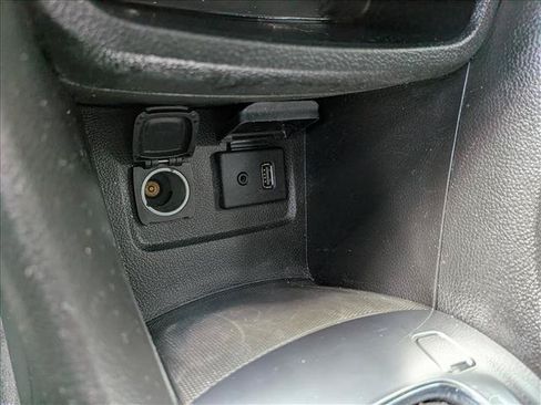 Used 2016 Buick Encore FWD image 33